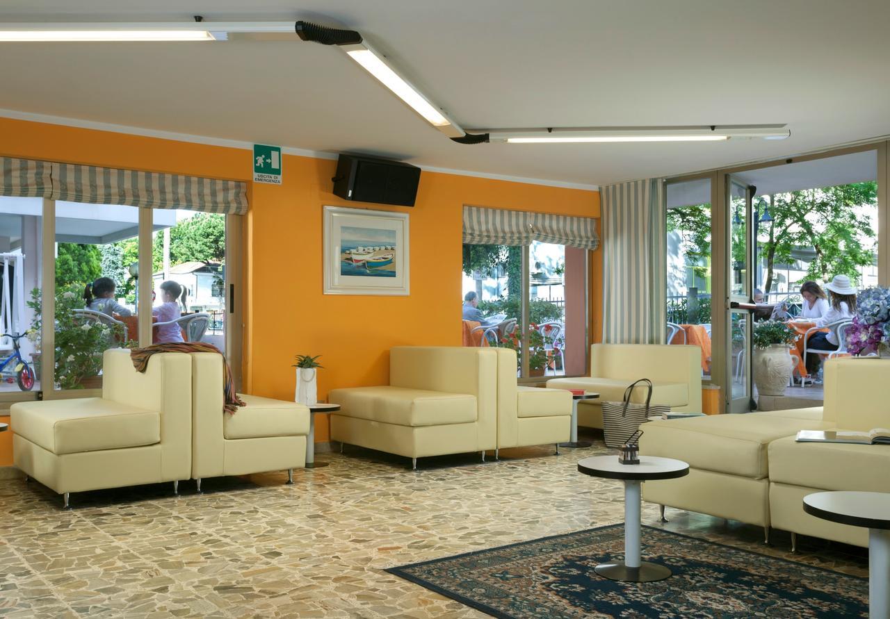 Hotel Alfa Tao ริชชิโอเน ภายนอก รูปภาพ
