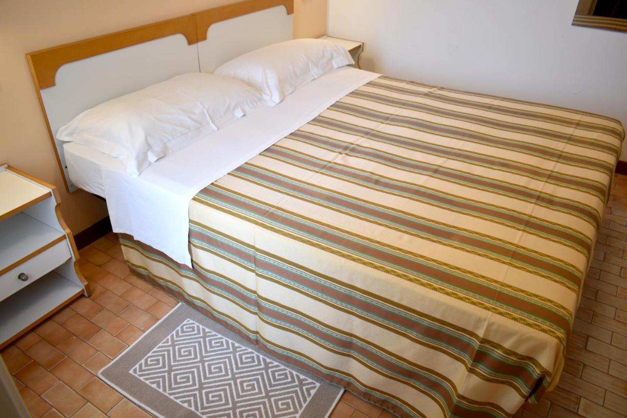 Hotel Alfa Tao ริชชิโอเน ภายนอก รูปภาพ