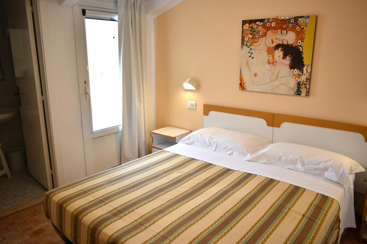 Hotel Alfa Tao ริชชิโอเน ภายนอก รูปภาพ